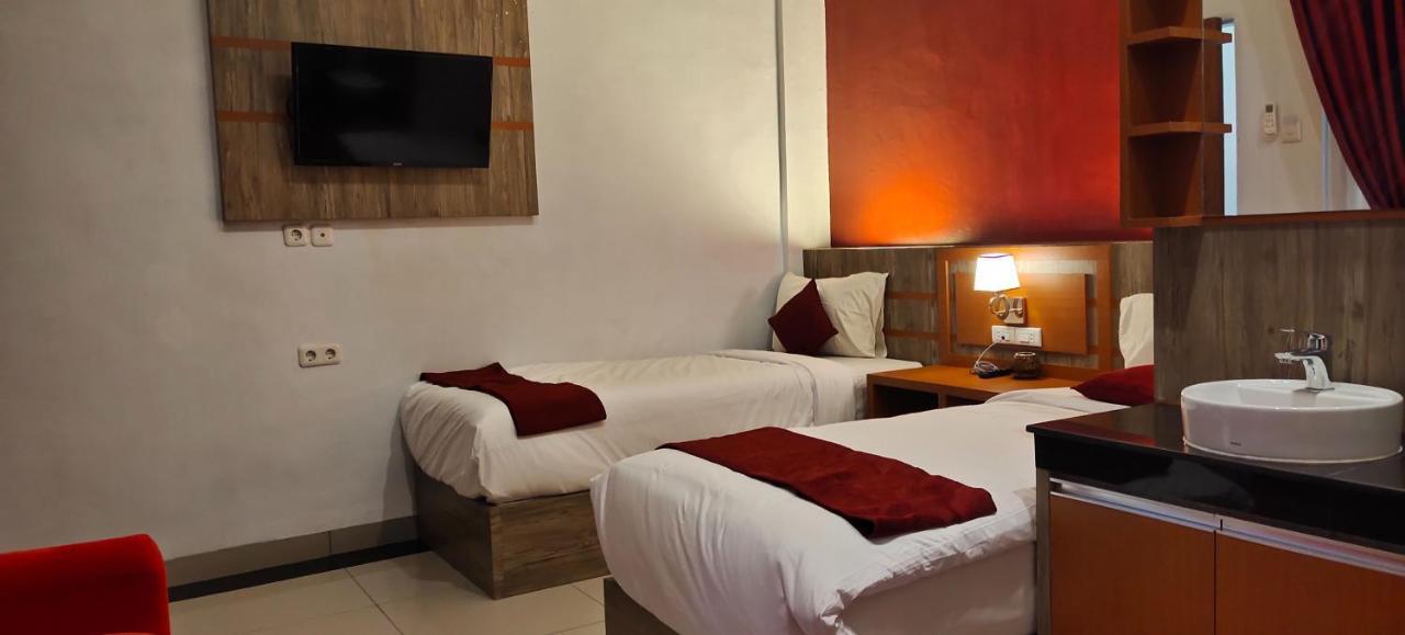 D&D Guest House & Cafe Syariah Medan Eksteriør billede