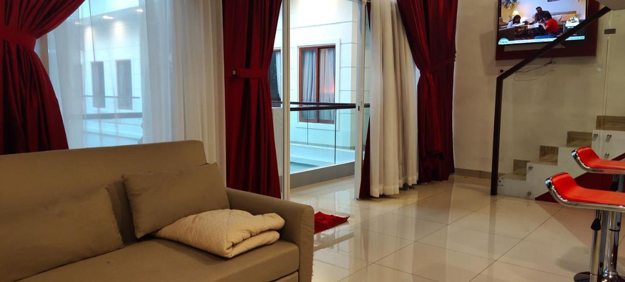 D&D Guest House & Cafe Syariah Medan Eksteriør billede