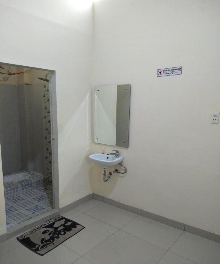 D&D Guest House & Cafe Syariah Medan Eksteriør billede