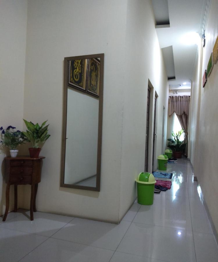 D&D Guest House & Cafe Syariah Medan Eksteriør billede